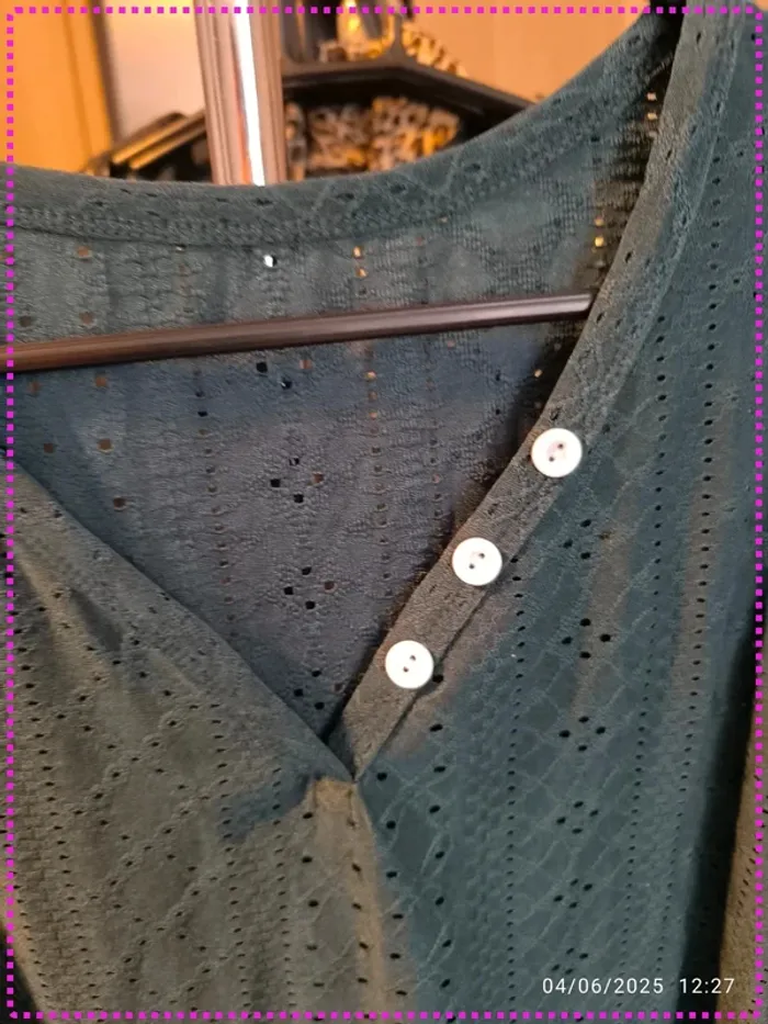 Blouse verte (L) - photo numéro 3