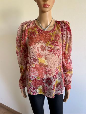 Blouse fleurie neuve à manches longues Naf Naf taille 36 (valeur 50€)