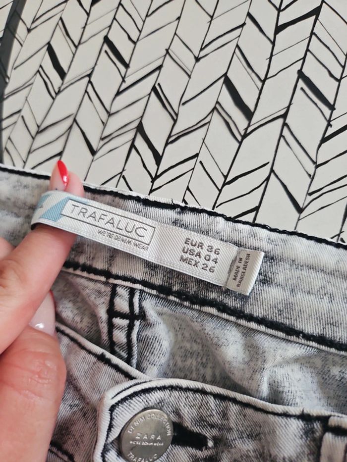 Pantalon marque Zara - photo numéro 4