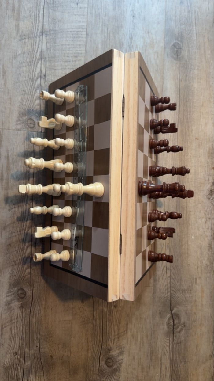 Jeu d’échecs magnétique pliable en bois – 39 cm - photo numéro 3