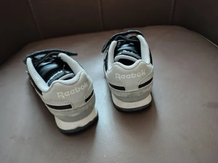Chaussure basket taille eu 27 reebok noir - photo numéro 3