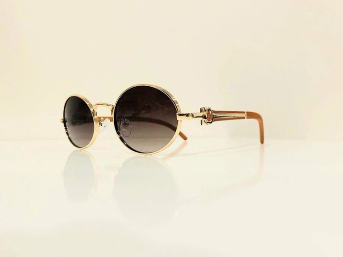 Lunette de soleil ovale Polarisée mixte bras effet bois UV protection catégorie 3 - photo numéro 4