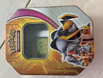 Pokebox tin Pokémon paradox destiné lot carte