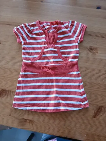 Robe marinière rouge et blanche 9 mois