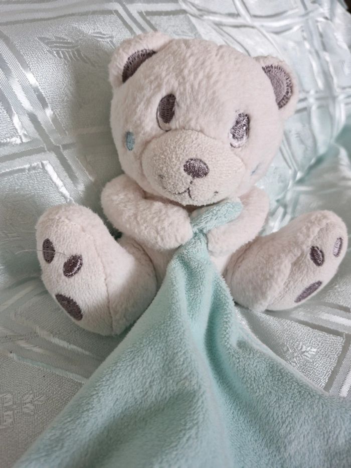 Doudou ourson avec mouchoir bleu Simba - photo numéro 2