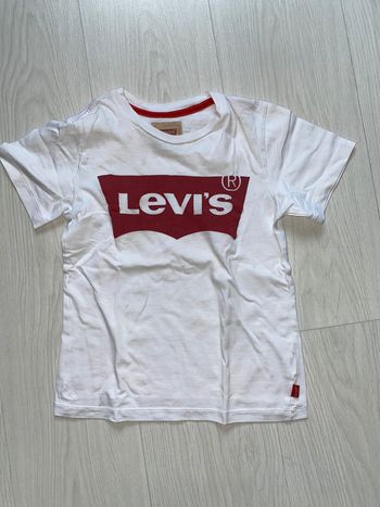 T shirt Lévis 8 ans