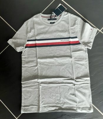 Tee-shirt  Tommy  hilfiger neuf