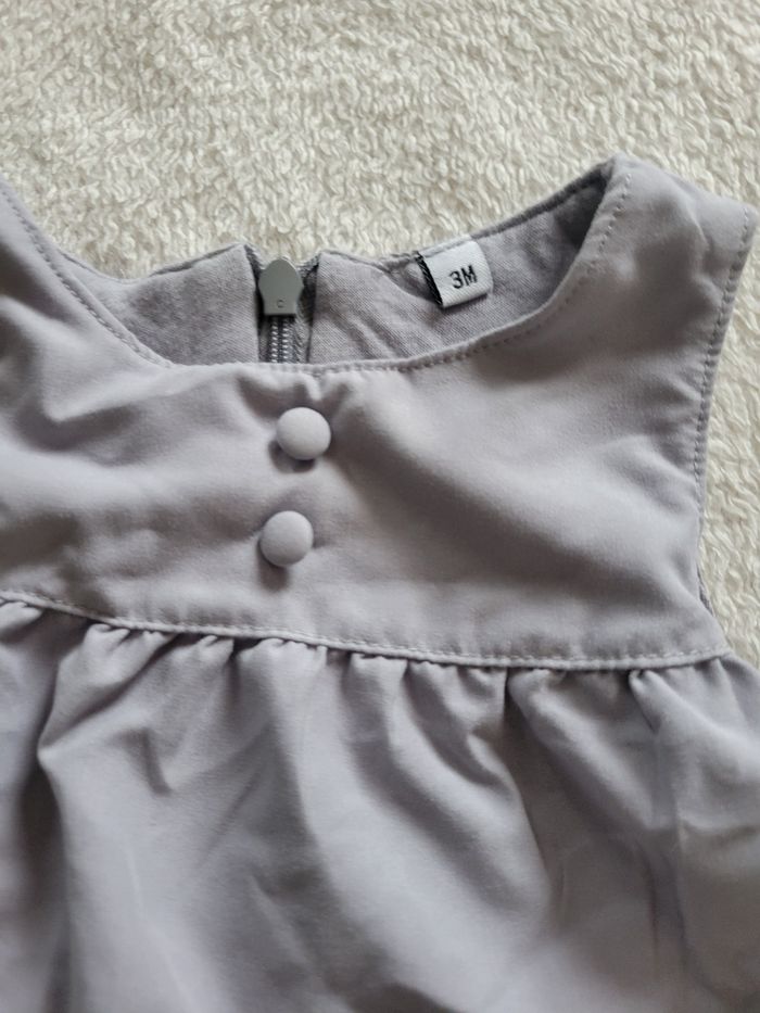 Robe grise - photo numéro 3