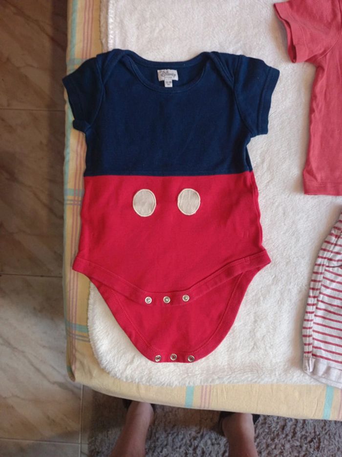 Lot vêtements garçon Disney taille 18m - photo numéro 2
