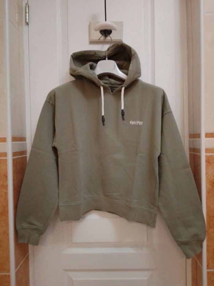 Sweat à capuche vert olive "girl PWR" T.S/36- Fashion Prívate Company - photo numéro 1