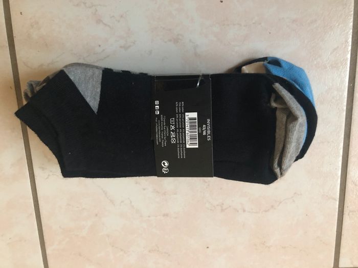 Lot de 7 paires de socquettes Darinda taille 43/46 neuves dans leur emballage - photo numéro 2