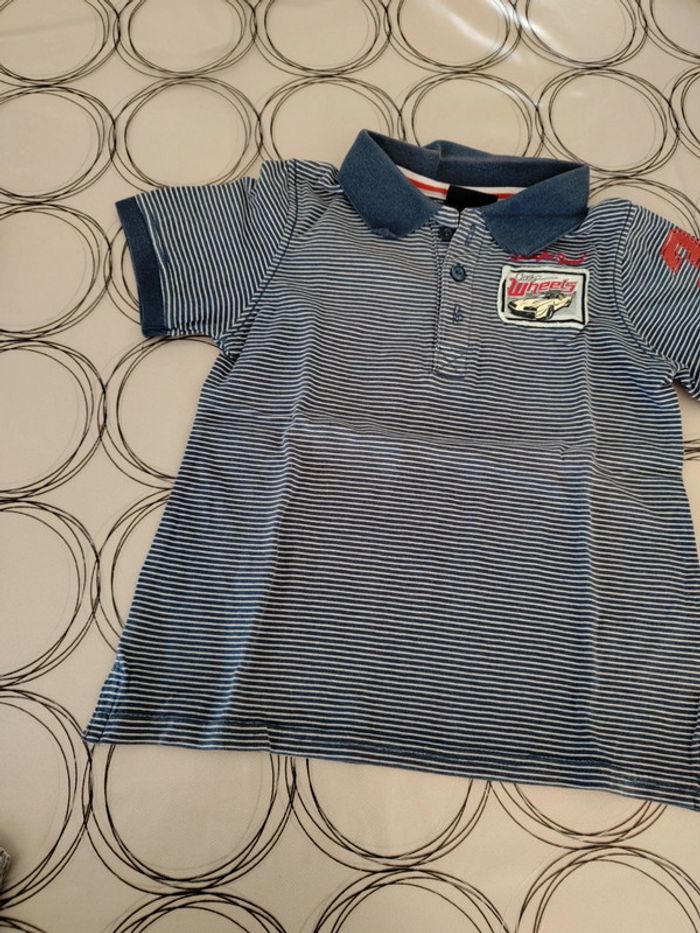 Polo 2/4 ans H&M très bon état - photo numéro 2