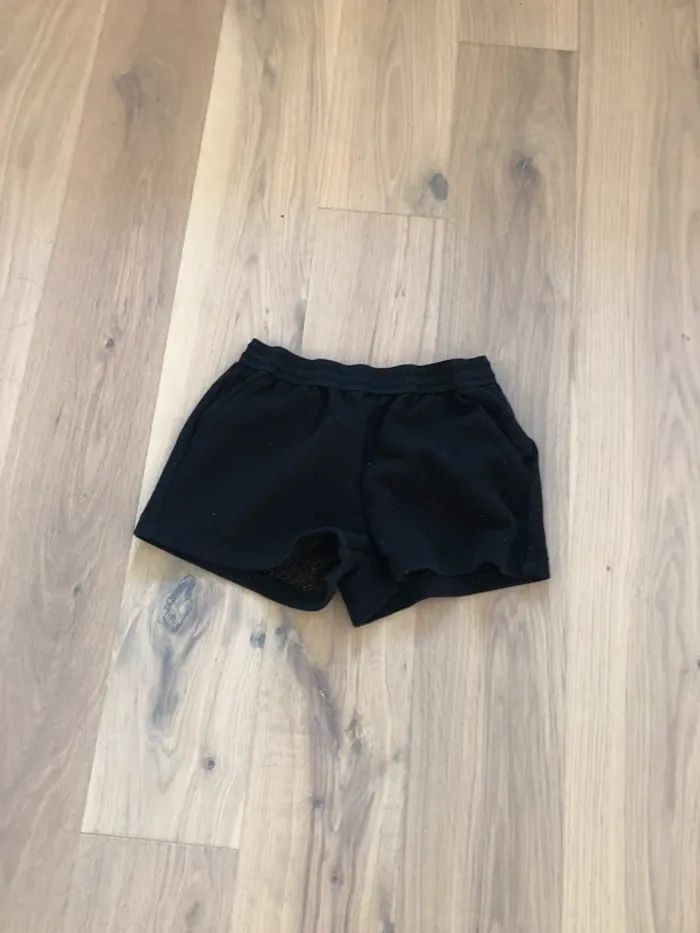 Short pailleté
