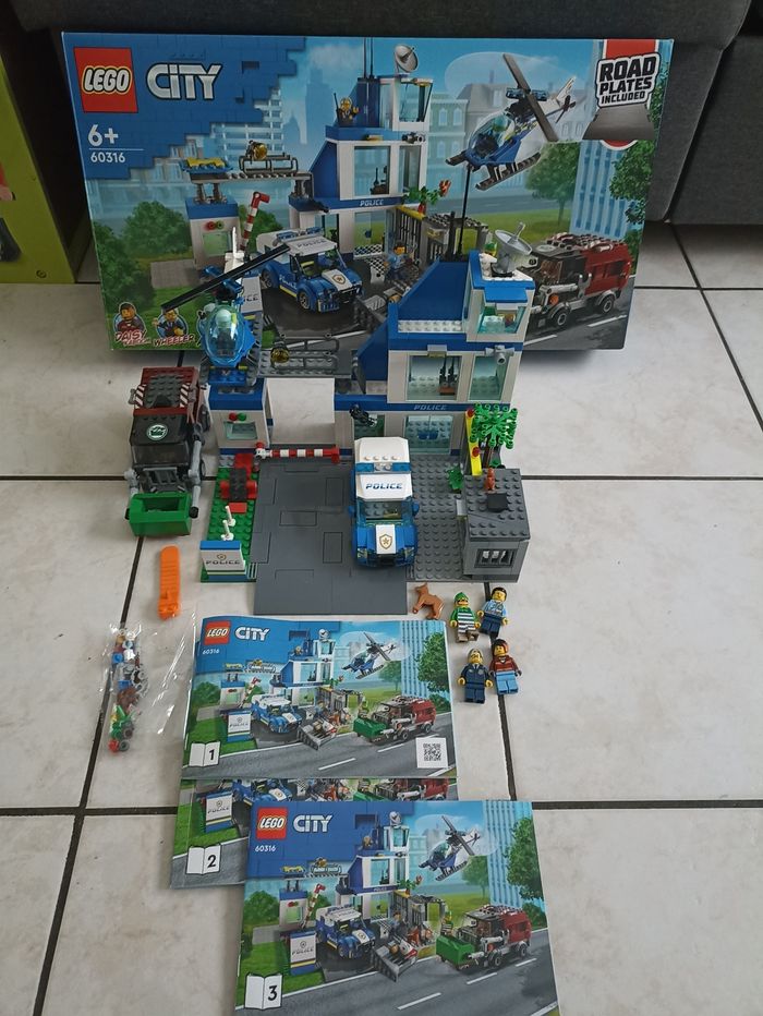 Lego 60316