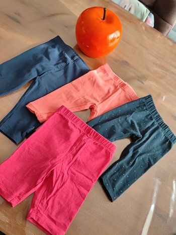 Lot de 4 bodies 6 mois