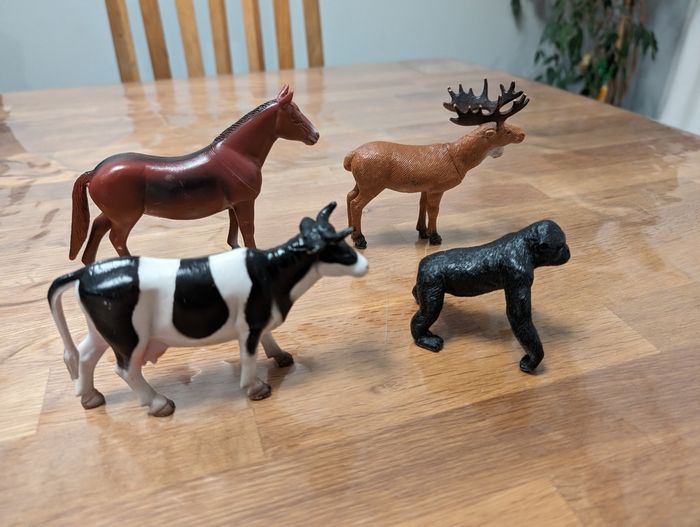 Lot 3 de 4 animaux - photo numéro 3