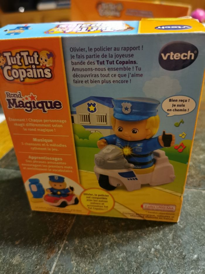 Tut tut copains Olivier, le policier et sa moto - photo numéro 10