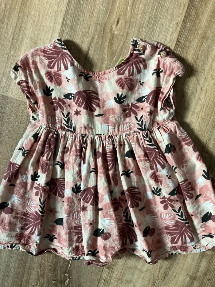Lot robes bb fille 18 mois - photo numéro 2