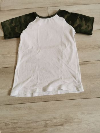Tee shirt taille 7/8ans