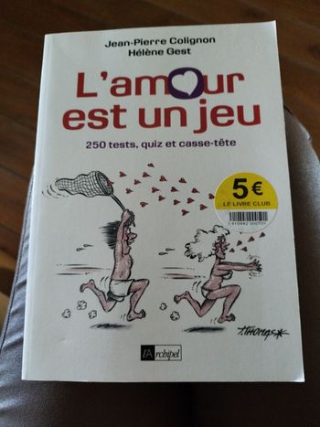 Livre l'amour est un jeu