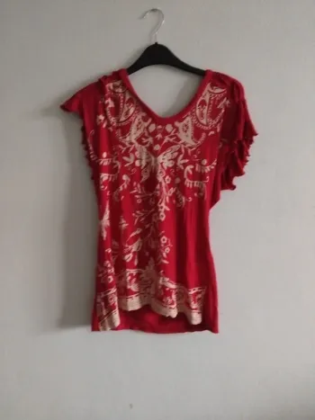 Haut manches courtes taille M