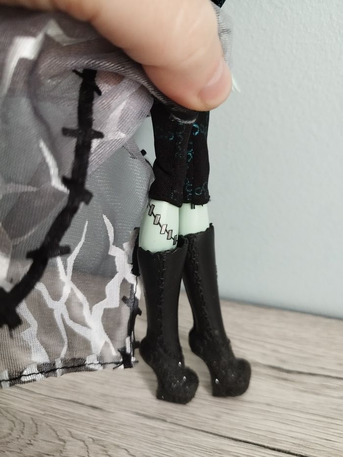 Poupée Monster high Frankie Stein ghouls rule - photo numéro 6