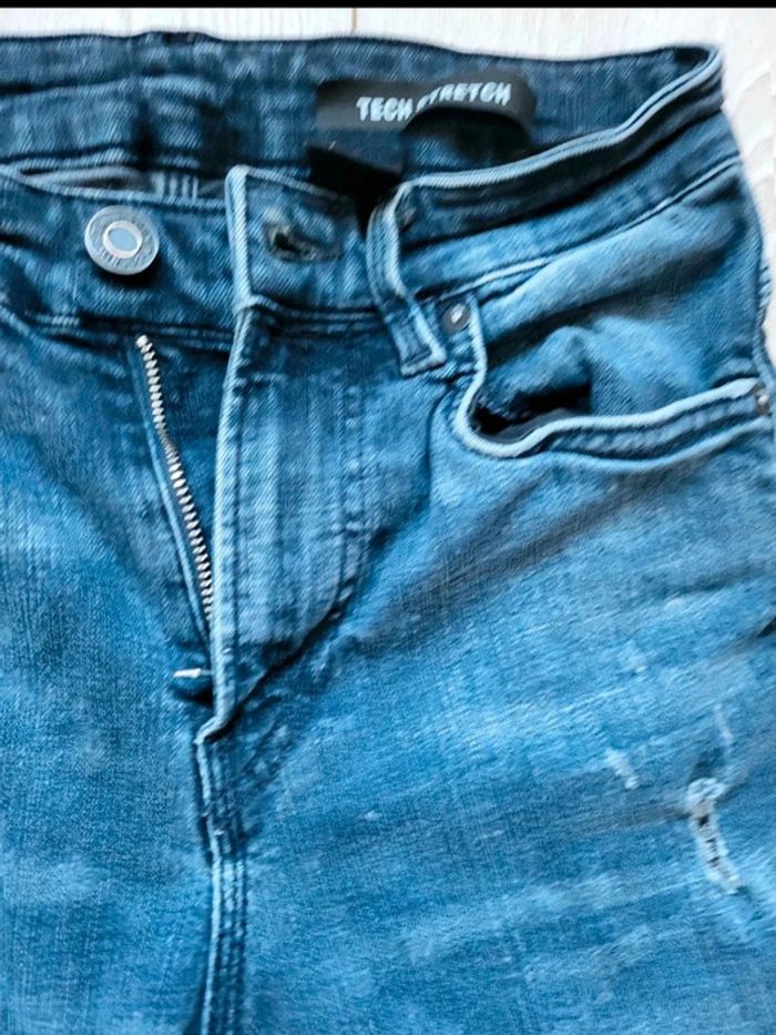 Jean H&M Homme Tech Stretch – Taille 38 FR – coupe slim déchirée – denim bleu extensible - photo numéro 5