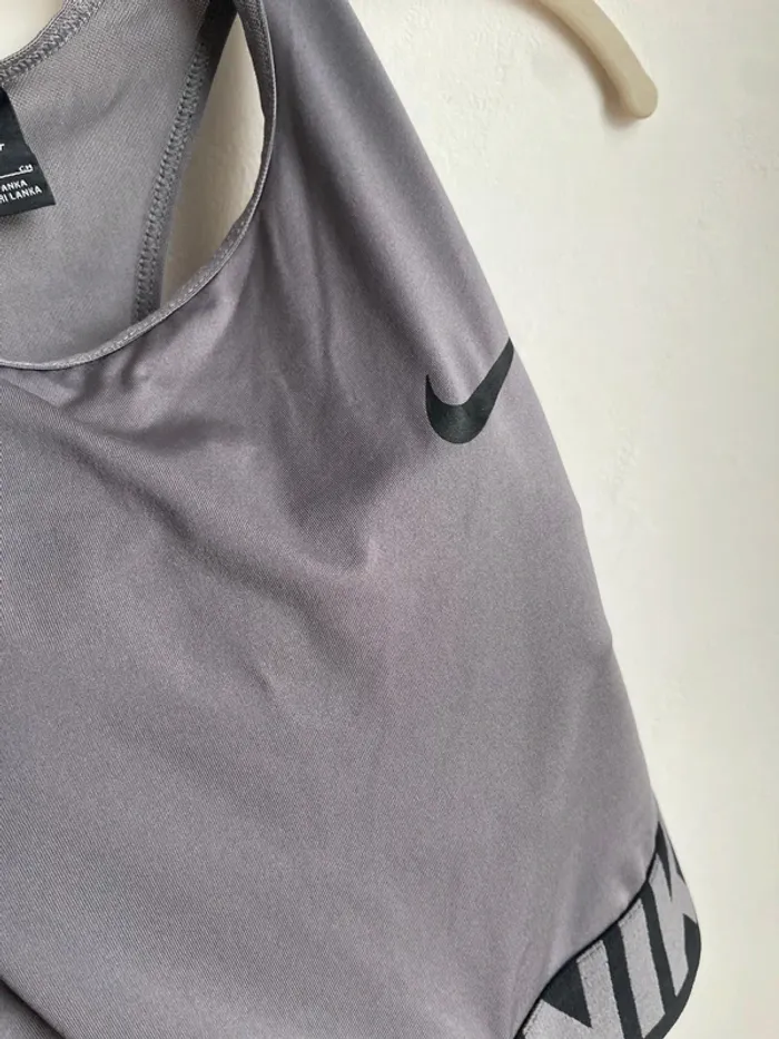 Haut brassière de sport Nike - photo numéro 4