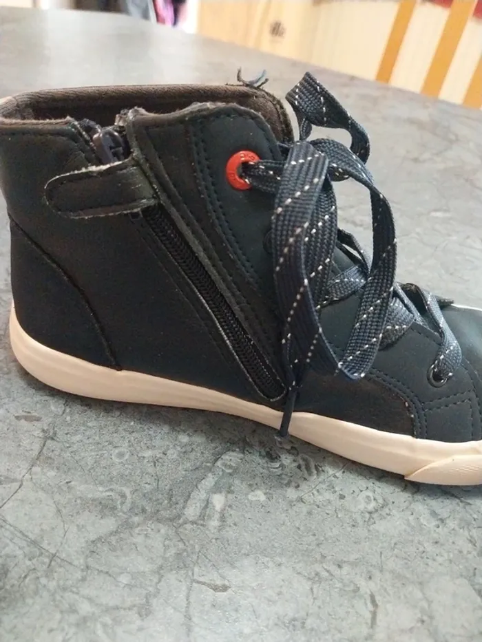 Basket haute T.33 - photo numéro 6