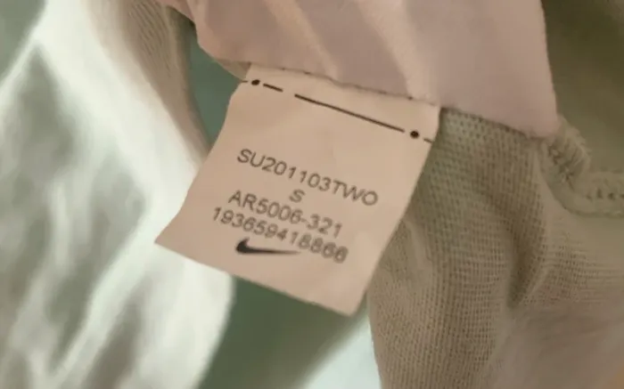 T-shirt Nike “Just do it” Taille S - photo numéro 4