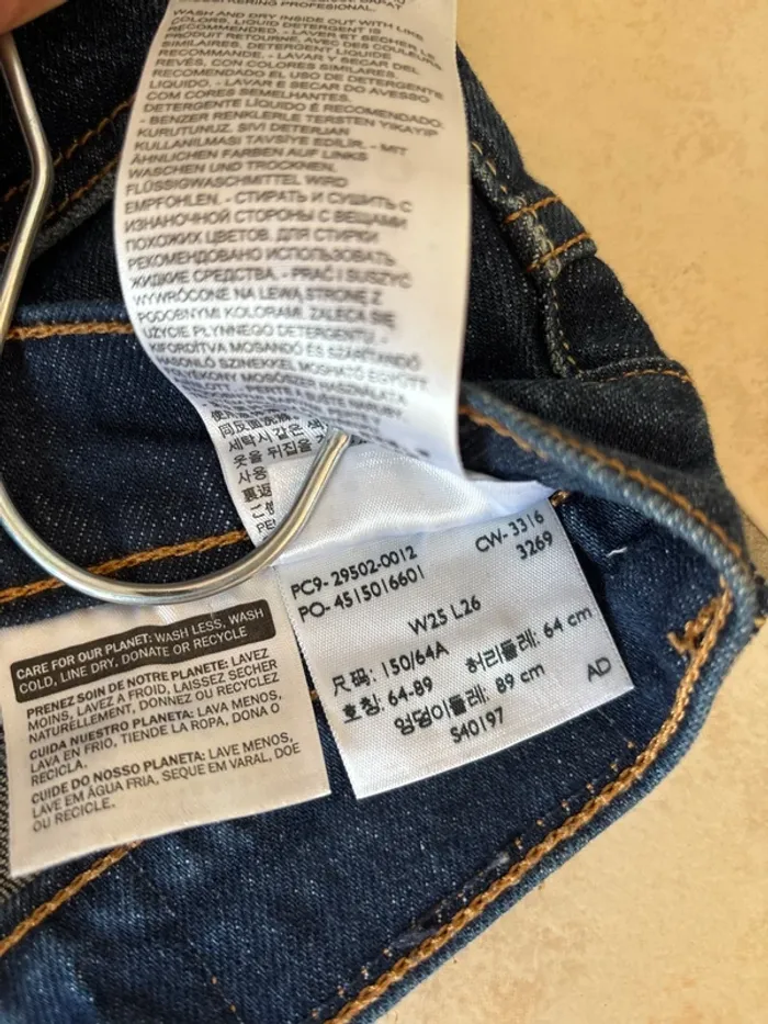 Jean Levi’s 501 W25 L26 - skinny - photo numéro 10