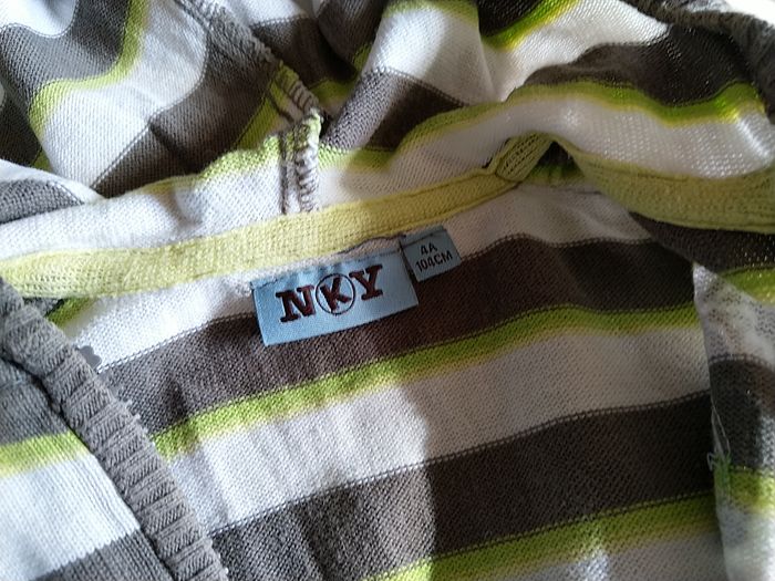 Vêtements Garçon 4-6 ans Lot N° 157 - photo numéro 5