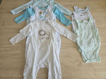 Pyjama demi saison et body marcel bébé 18mois Orchestra