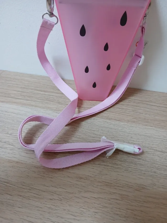 Gourde pastèque 🍉 Claire's avec sangle neuve - photo numéro 2