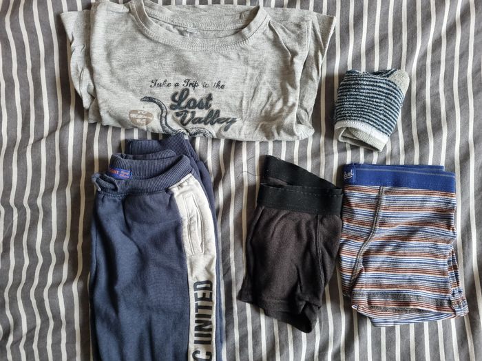 Lot vêtements et accessoires garçon 3/4 ans - photo numéro 4