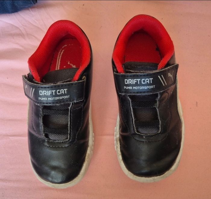 Paire de chaussure puma