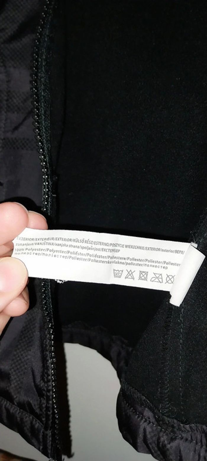 Manteau / Blouson noir intérieur polaire état neuf Taille 2 ans - photo numéro 14