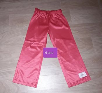 🔮 Pantalon de Sport Hello Kitty 4 ans 🔮