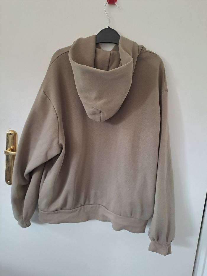 sweat à capuche kaki clair taille M marque zara - photo numéro 6