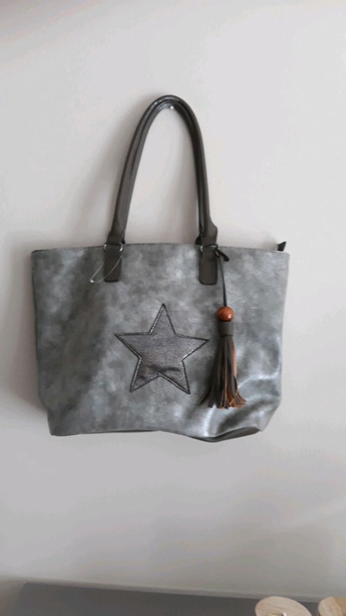 Sac à main gris-marron (taupe)