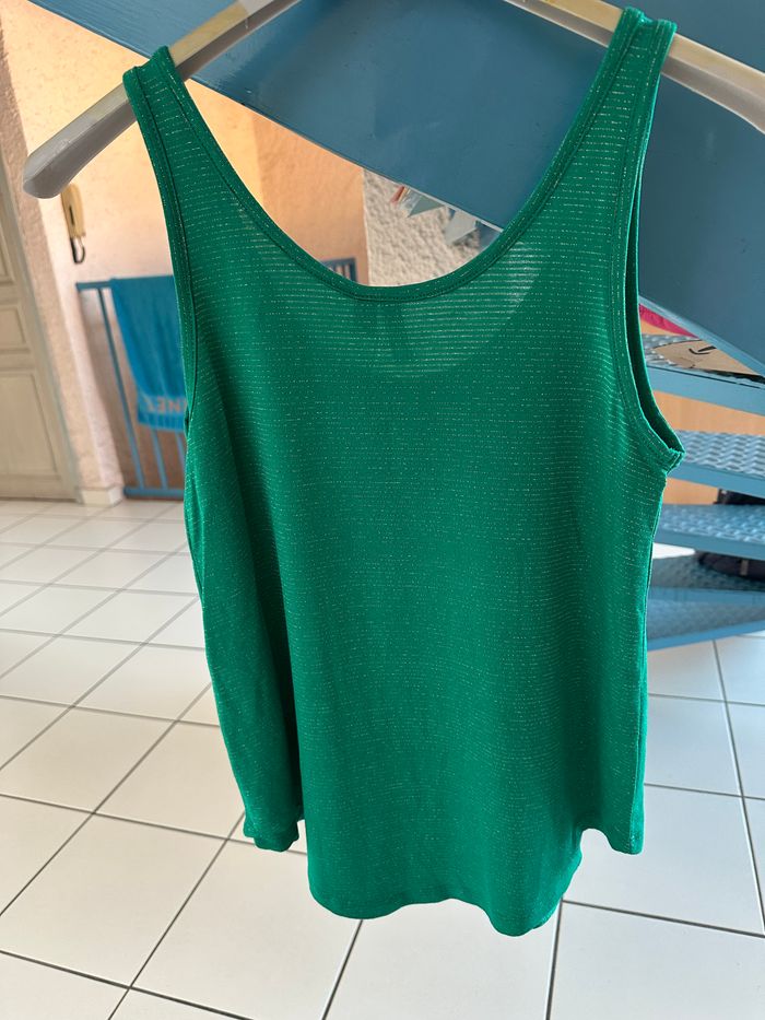 Tee shirt / débardeur Pieces vert brillant taille 36 NEUF - photo numéro 2