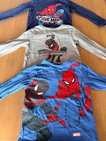 Lot t-shirt manches longues Spider Man