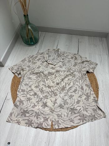 Chemisier manches courtes, beige, fleur, marron