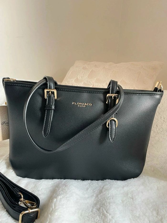Sac à main noire en cuir synthétique - photo numéro 3