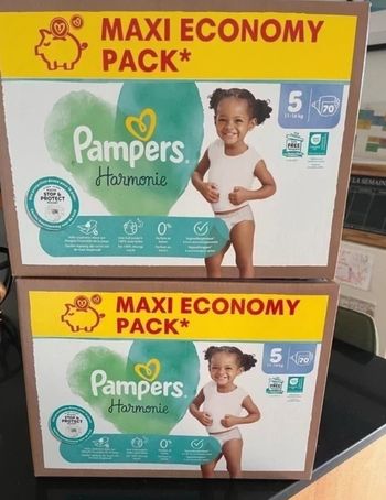 2 cartons de couches Pampers harmonie taille 5