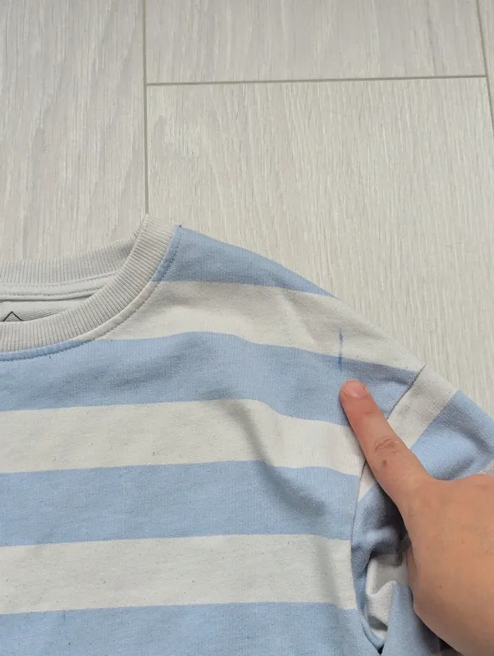 Pull rayé 5-6 ans - photo numéro 3