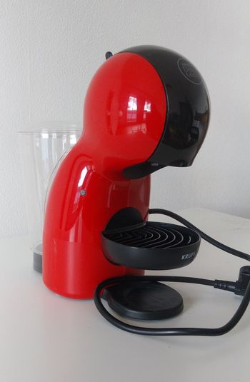 Machine à café capsules KRUPS Dolce Gusto Piccolo XS NEUVE
