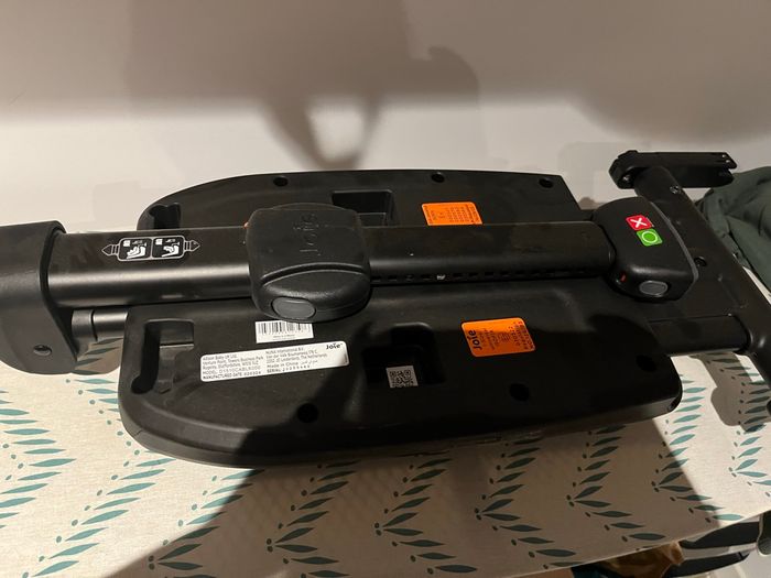 Support isofixe - photo numéro 2