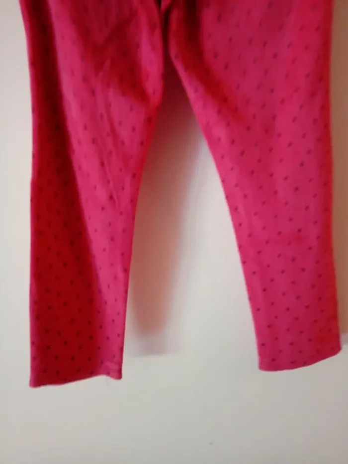 Joli pyjama 2 pièces. Kiabi. 6 ans - photo numéro 17