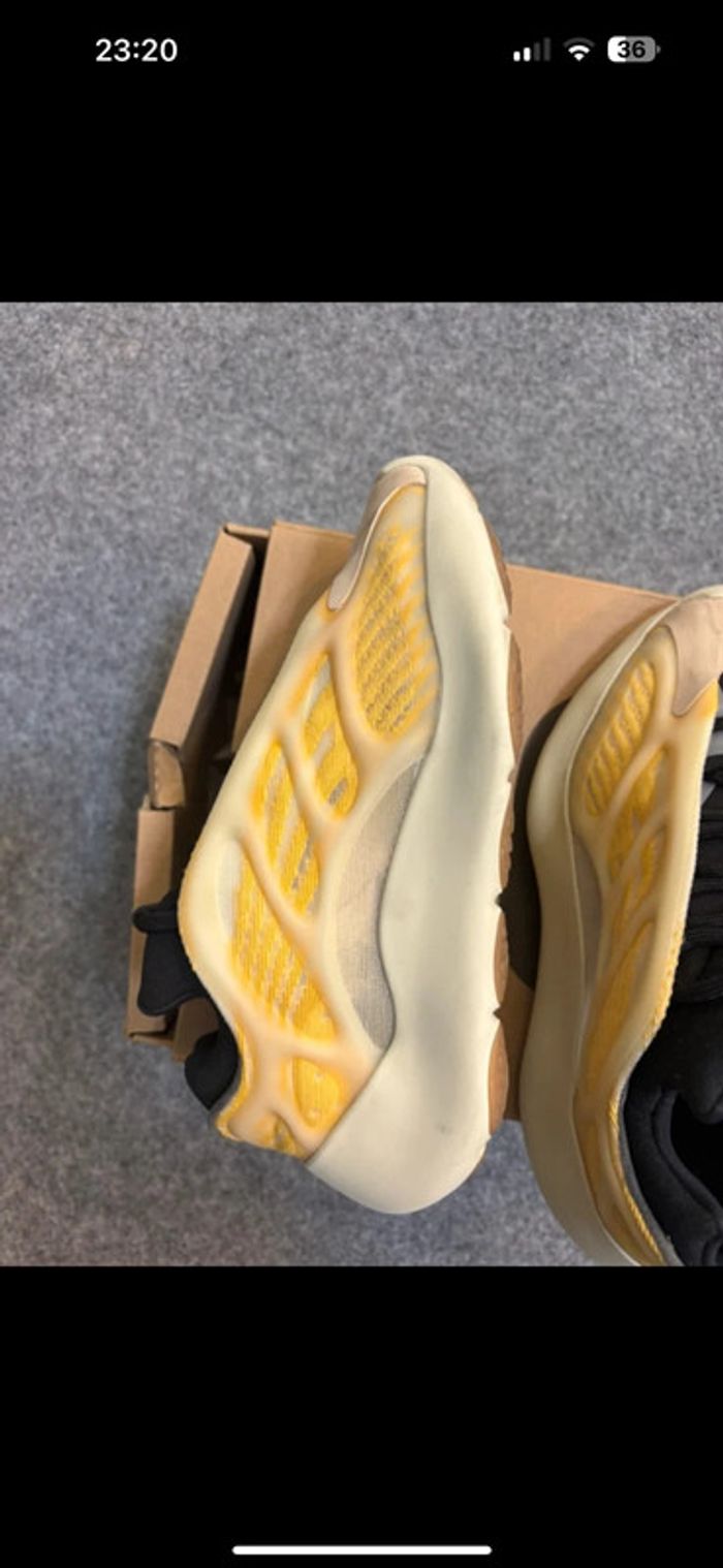 adidas Yeezy 700 V3 dans le coloris rare “Monsaf” - photo numéro 5